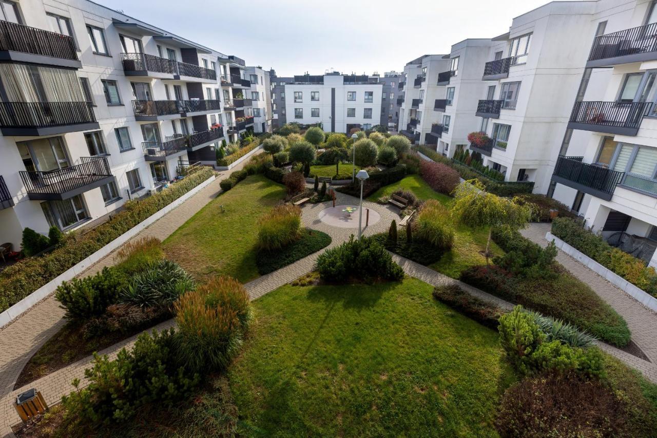 Cozy Apartment Gieysztora Wilanow By Noclegi Renters Varsóvia Exterior foto