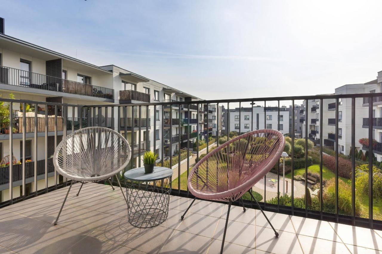 Cozy Apartment Gieysztora Wilanow By Noclegi Renters Varsóvia Exterior foto